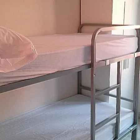 Muralla Leonesa Hostel